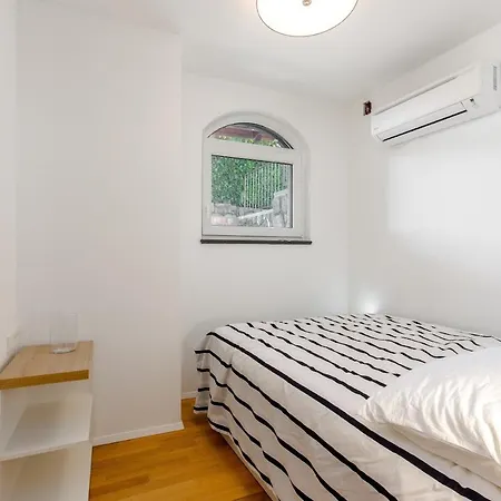 Olea Villa Ika